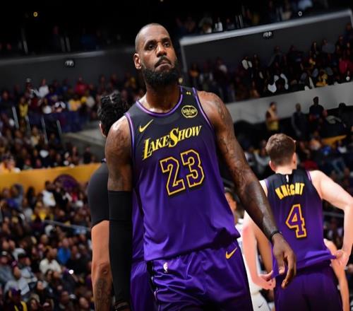 字母哥揭露,老詹夸赞,詹姆斯现场,英雄联盟S14赛季竞猜大厅,英雄联盟S15赛季竞猜大厅,LOL英雄联盟竞猜大厅,LOL英雄联盟竞猜平台