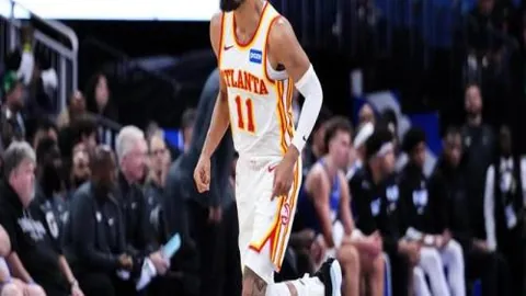 “湖人多罚一球引发班瓦谁更强热议，争论不休。”