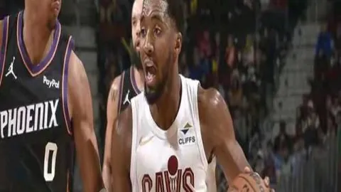 掘金逆袭雄鹿，约基奇获加内特赞誉，并肩“魔术师”